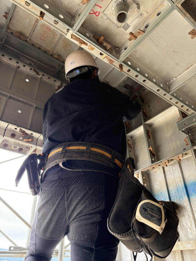 天花板底模安裝作業